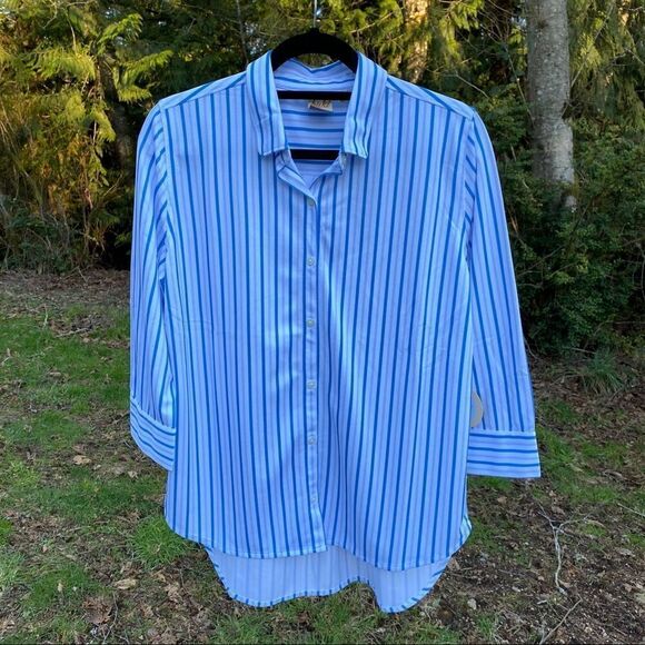 Buki Button Down Striped 3/4 Sleeve Blouse M NWT - Picture 15 of 15